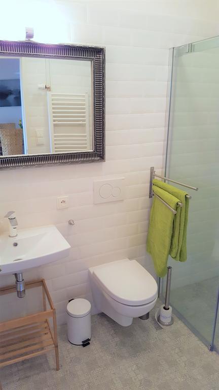 Apartmány u náměstí Broumov Esterno foto