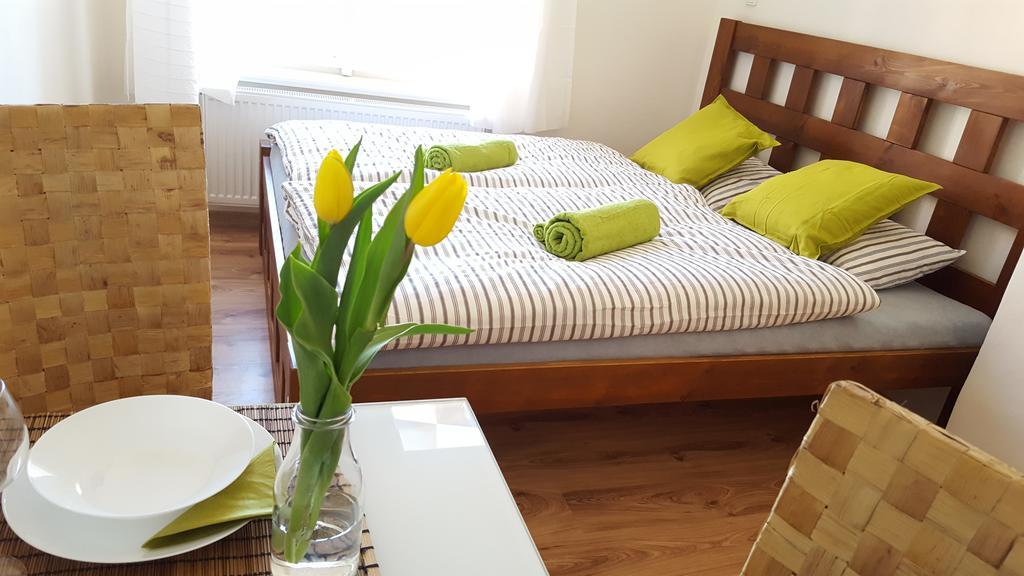 Apartmány u náměstí Broumov Esterno foto