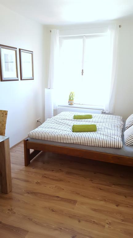 Apartmány u náměstí Broumov Esterno foto