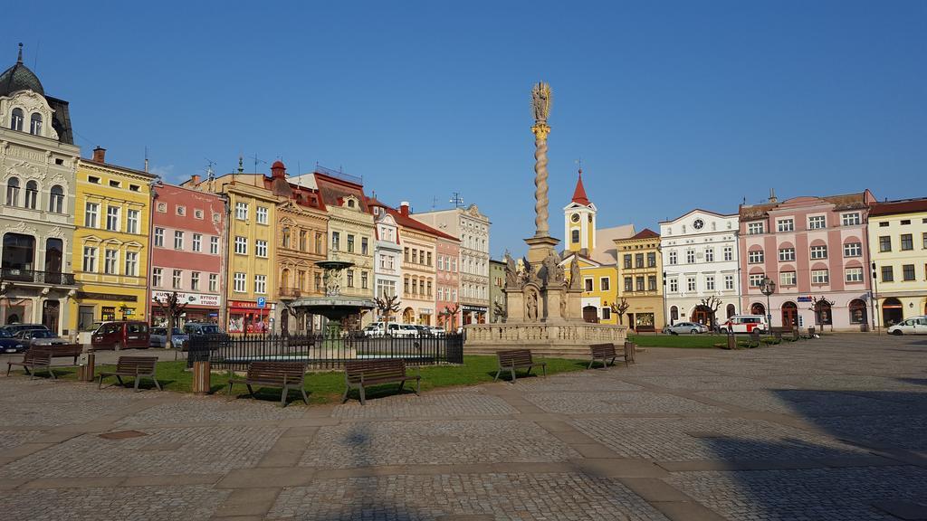 Apartmány u náměstí Broumov Esterno foto